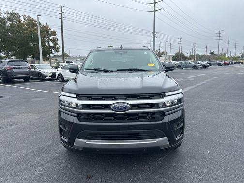 2022 Ford Expedition XLT