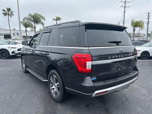2022 Ford Expedition XLT