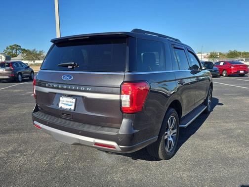 2022 Ford Expedition XLT