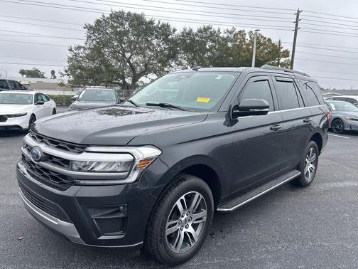 2022 Ford Expedition XLT