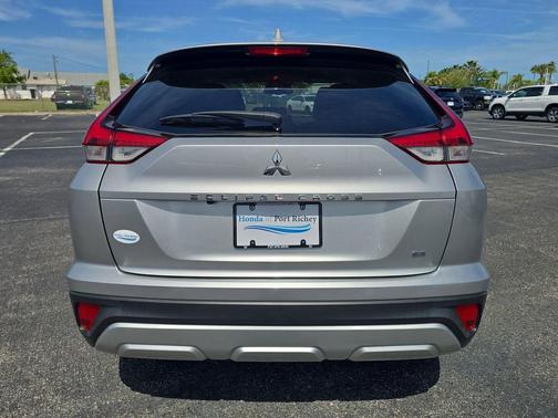 Alloy Silver Metallic 2024 Mitsubishi Eclipse Cross SE