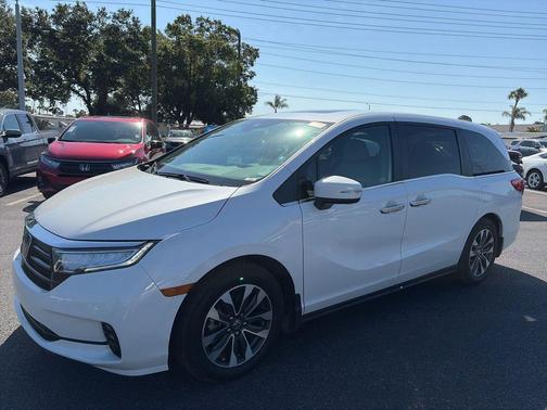 Platinum White Pearl 2023 Honda Odyssey EX-L