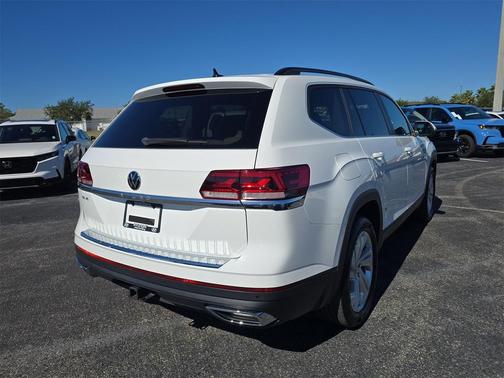 2021 Volkswagen Atlas 3.6L SE w/Technology