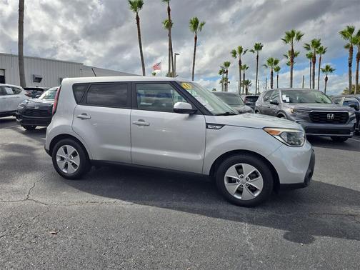 2015 Kia Soul Base
