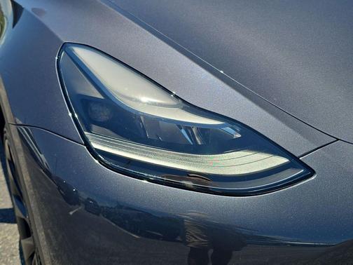 Midnight Silver Metallic 2023 Tesla Model Y Long Range Dual Motor All-Wheel Drive