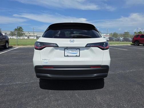 2026 Honda HR-V LX