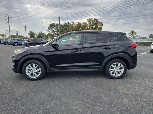 2019 Hyundai TUCSON SE