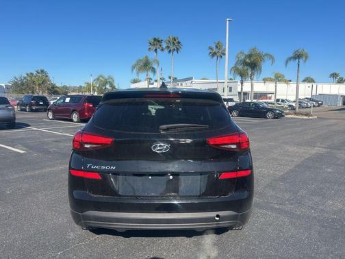 2019 Hyundai TUCSON SE