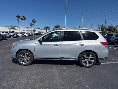 2015 Nissan Pathfinder Platinum