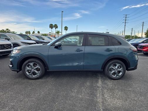 2026 Honda HR-V LX