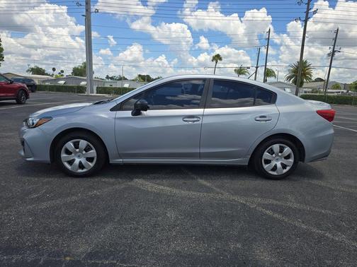 Ice Silver Metallic 2019 Subaru Impreza 2.0i