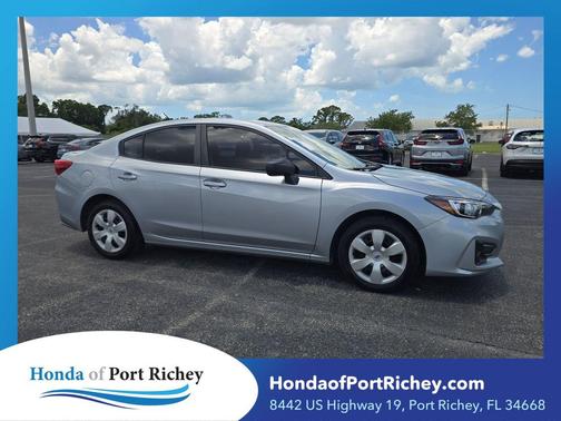 Ice Silver Metallic 2019 Subaru Impreza 2.0i