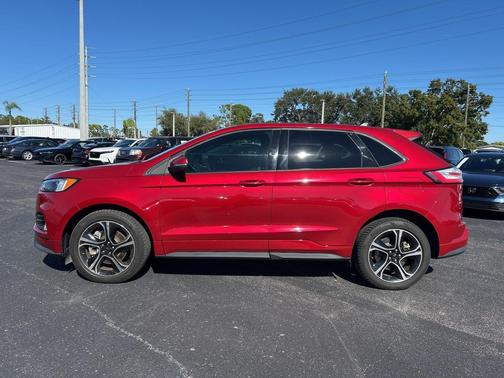 2021 Ford Edge ST