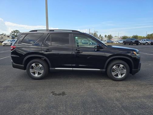 Crystal Black Pearl 2026 Honda Pilot EX-L