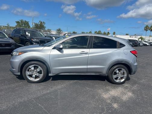 2017 Honda HR-V LX