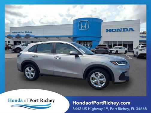 Lunar Silver Metallic 2025 Honda HR-V LX