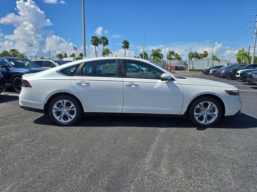 2025 Honda Accord LX 1.5T