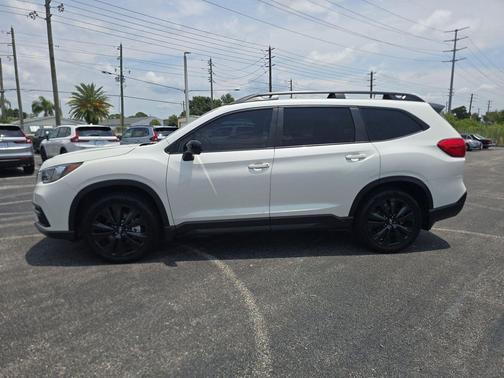 Crystal White Pearl 2022 Subaru Ascent Onyx Edition 7-Passenger
