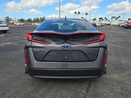 2018 Toyota Prius Prime Plus