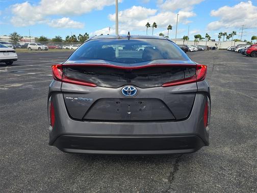 2018 Toyota Prius Prime Plus