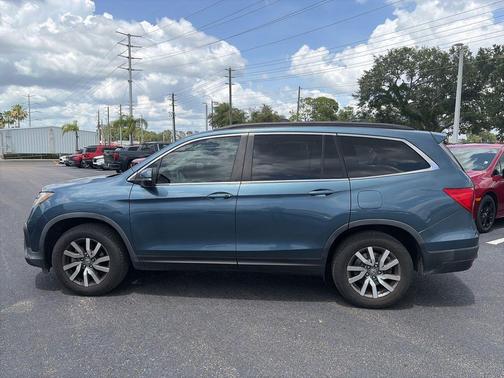 Grey 2021 Honda Pilot 2WD EX