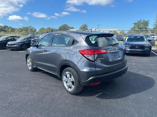2022 Honda HR-V LX