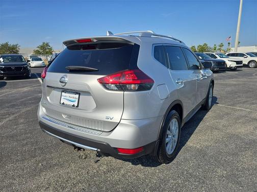2018 Nissan Rogue SV