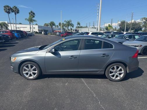 2016 Volvo S60 T5 Drive-E Premier