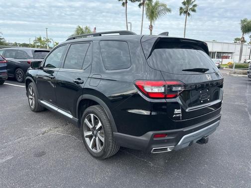 2025 Honda Pilot Elite