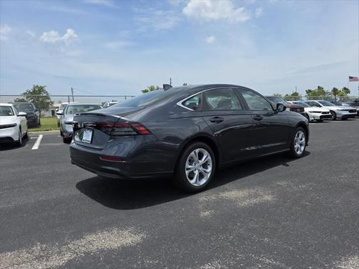 2025 Honda Accord LX 1.5T