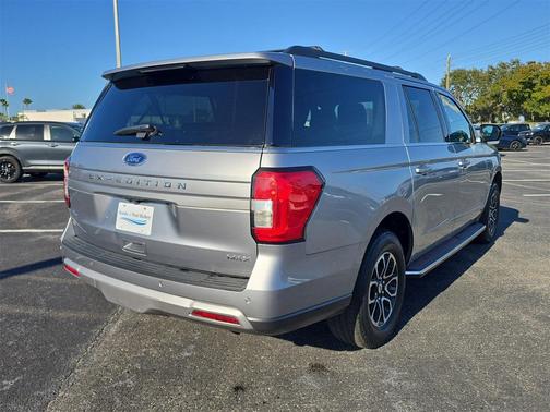2023 Ford Expedition Max XLT