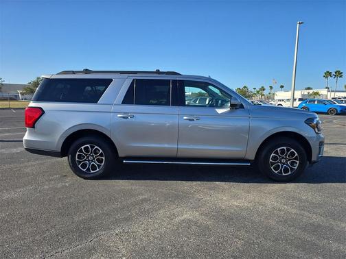 2023 Ford Expedition Max XLT
