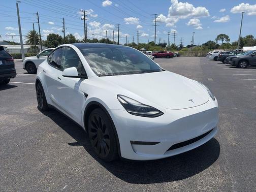 Pearl White Multi-Coat 2023 Tesla Model Y Performance Dual Motor All-Wheel Drive