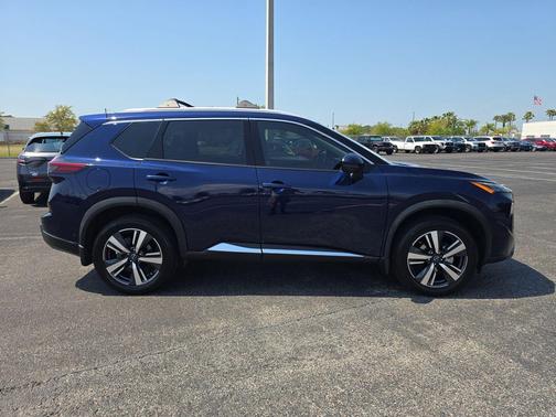 2024 Nissan Rogue SL