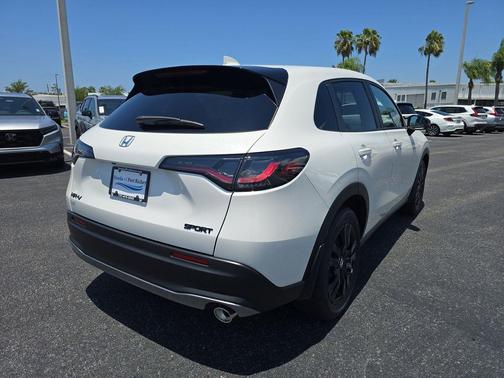 2026 Honda HR-V 2WD Sport