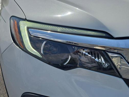 Platinum White Pearl 2021 Honda Pilot 2WD EX-L