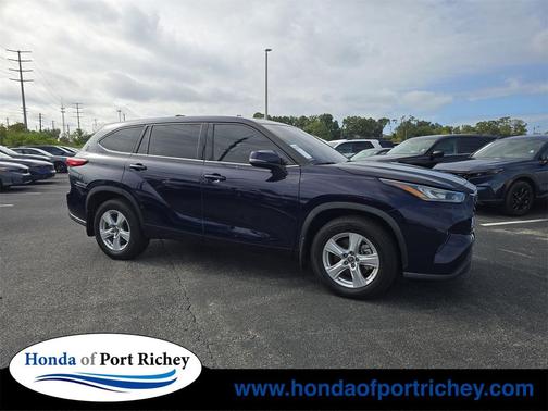 2020 Toyota Highlander LE