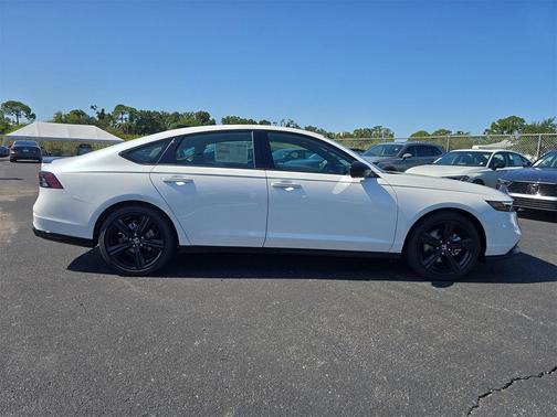 2025 Honda Accord Hybrid Base