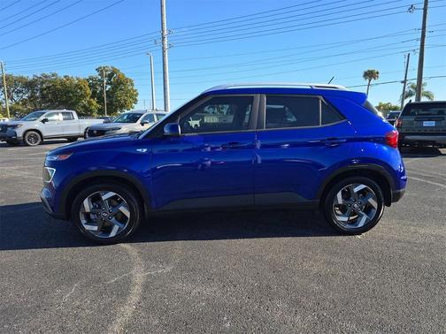 2024 Hyundai VENUE Limited