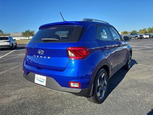2024 Hyundai VENUE Limited