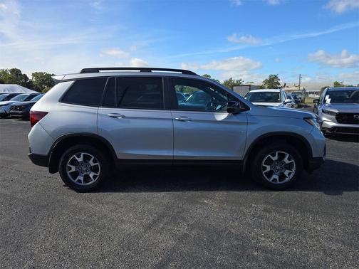 2023 Honda Passport AWD TrailSport