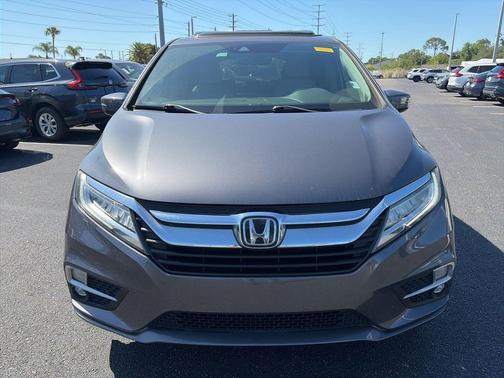 Gray 2018 Honda Odyssey Elite