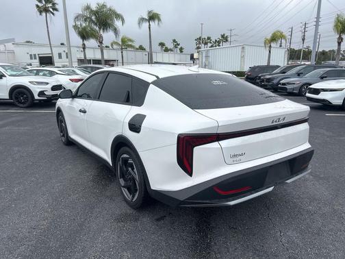 2025 Kia K4 EX