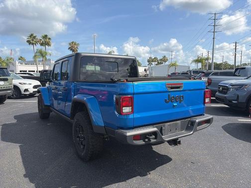 Hydro Blue Pearlcoat 2021 Jeep Gladiator Willys