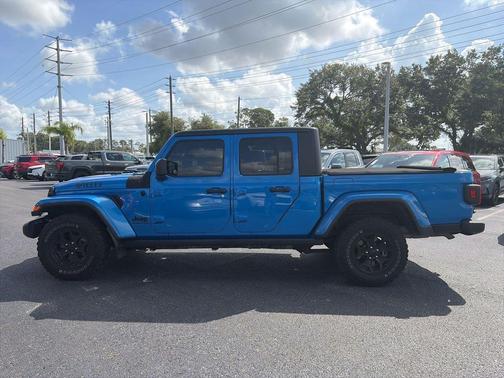 Hydro Blue Pearlcoat 2021 Jeep Gladiator Willys