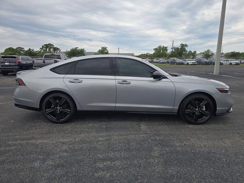Solar Silver Metallic 2024 Honda Accord Hybrid Sport-L