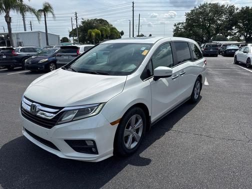 White Diamond Pearl 2018 Honda Odyssey EX-L
