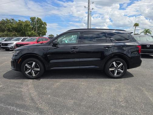 2023 Kia Sorento S