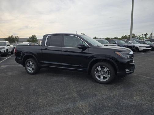 Crystal Black Pearl 2026 Honda Ridgeline RTL