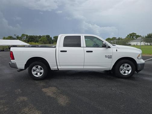 2022 RAM 1500 Classic SLT